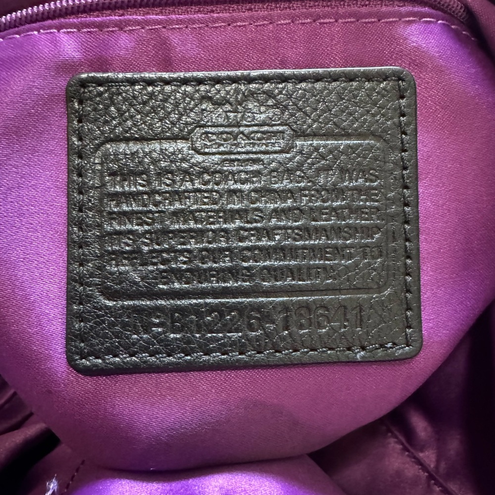 Black Coach Madison Lindsey Leather Tote with Zip Closure and Front Pocket EUC - Picture 7 of 9